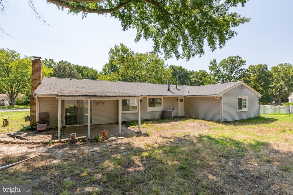 3211 Waverly Dr
