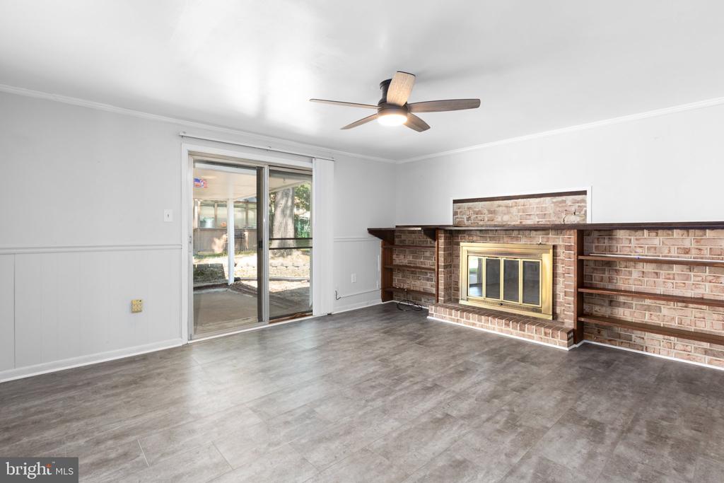 3211 Waverly Dr