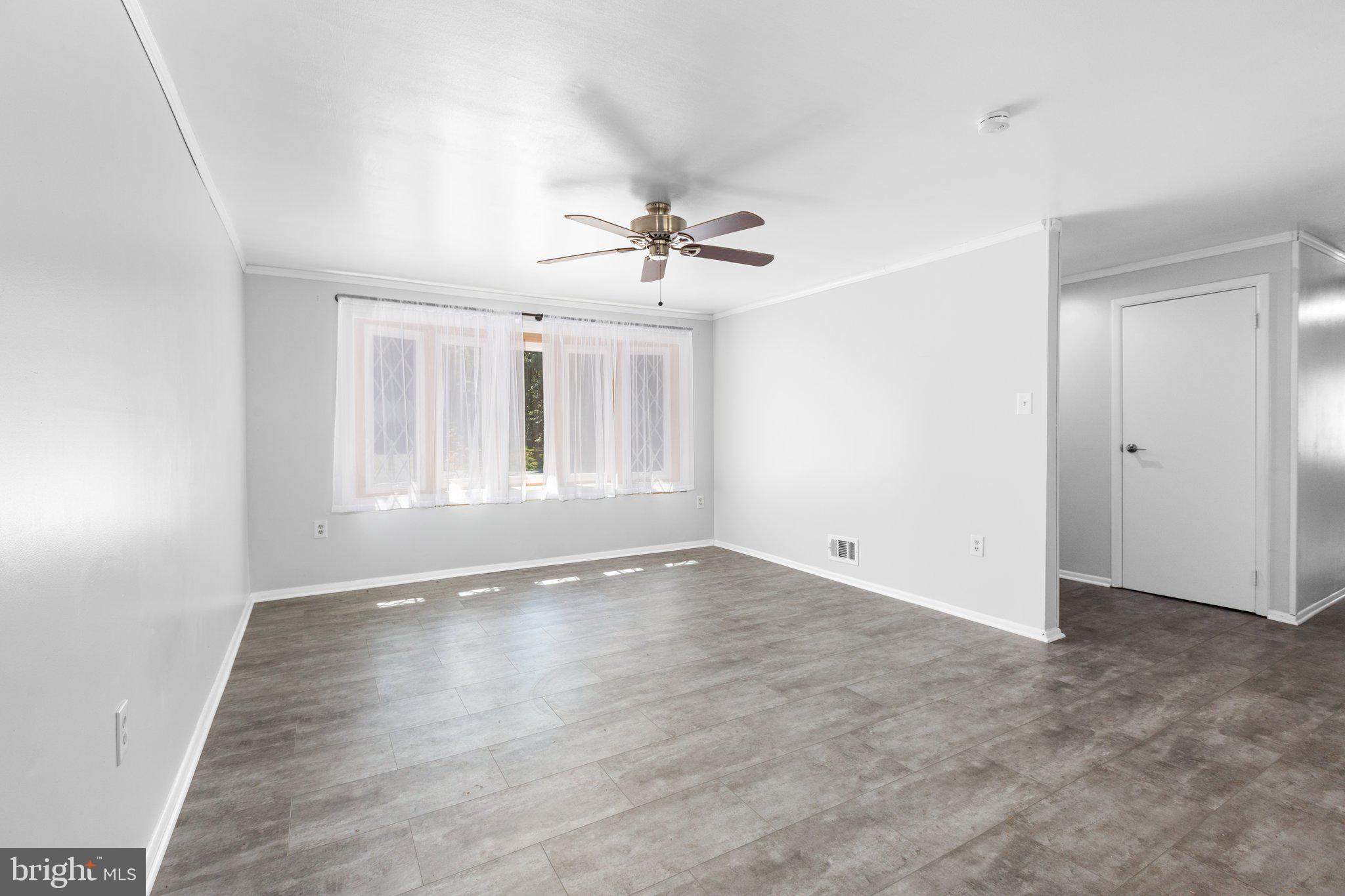 3211 Waverly Dr