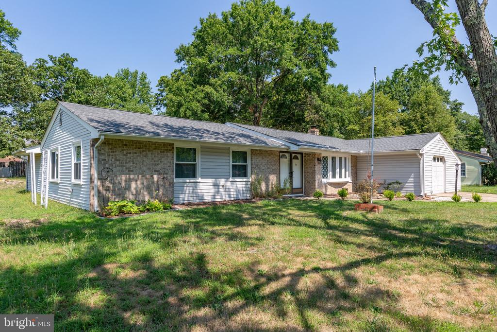 3211 Waverly Dr