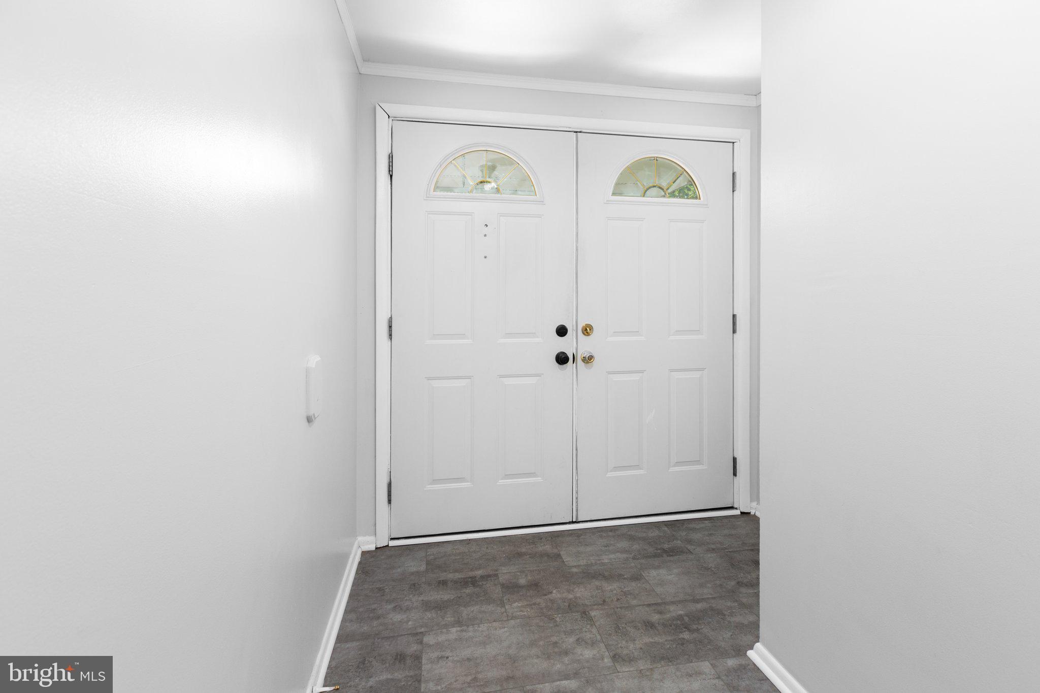 3211 Waverly Dr