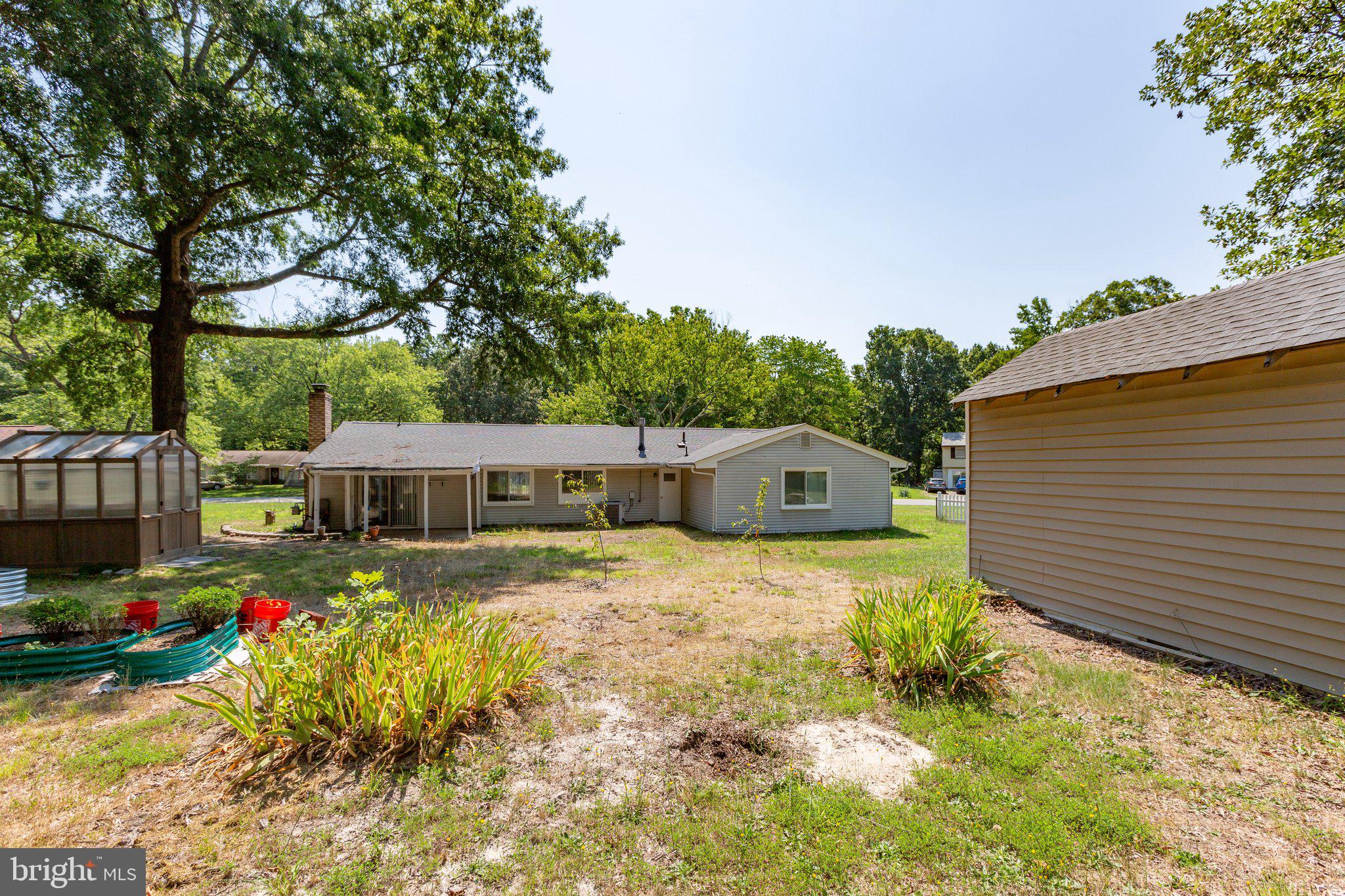 3211 Waverly Dr