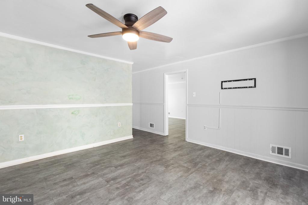 3211 Waverly Dr