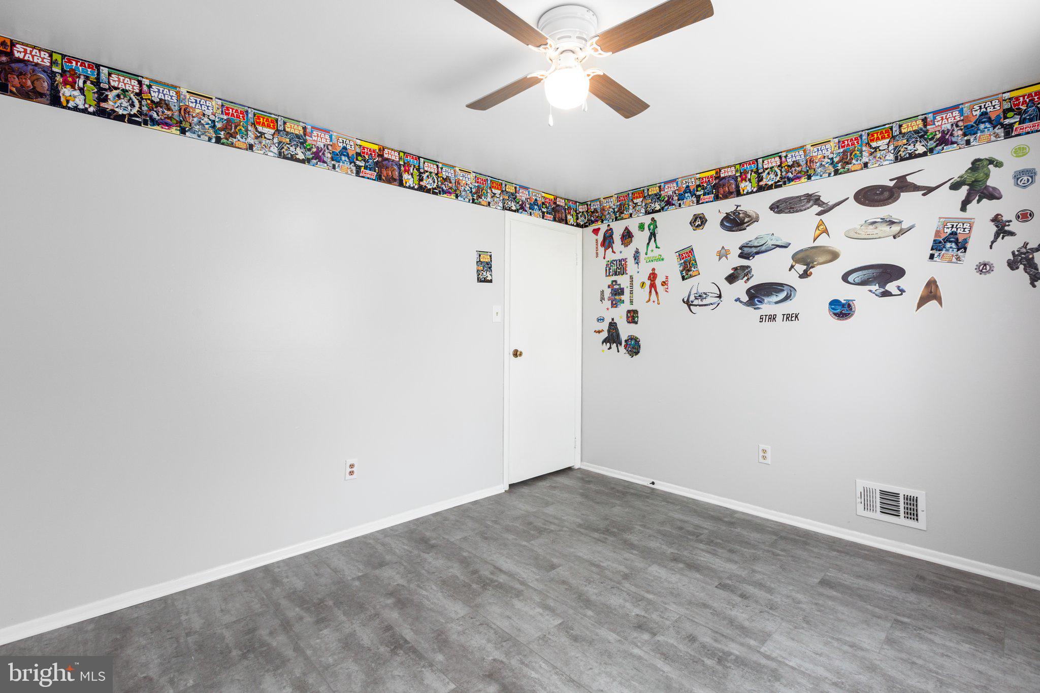 3211 Waverly Dr
