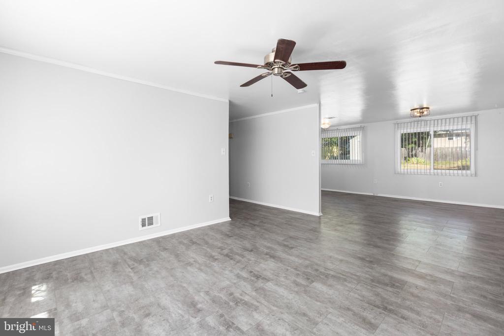 3211 Waverly Dr