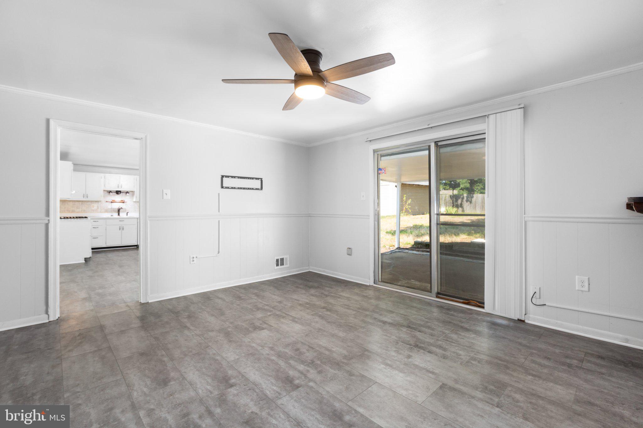 3211 Waverly Dr
