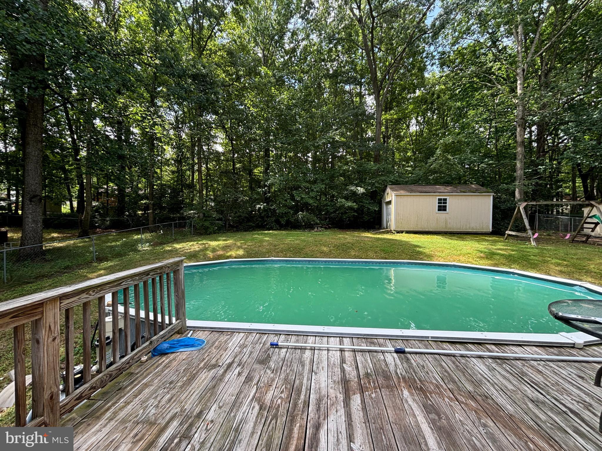 206 HAMPTON DR