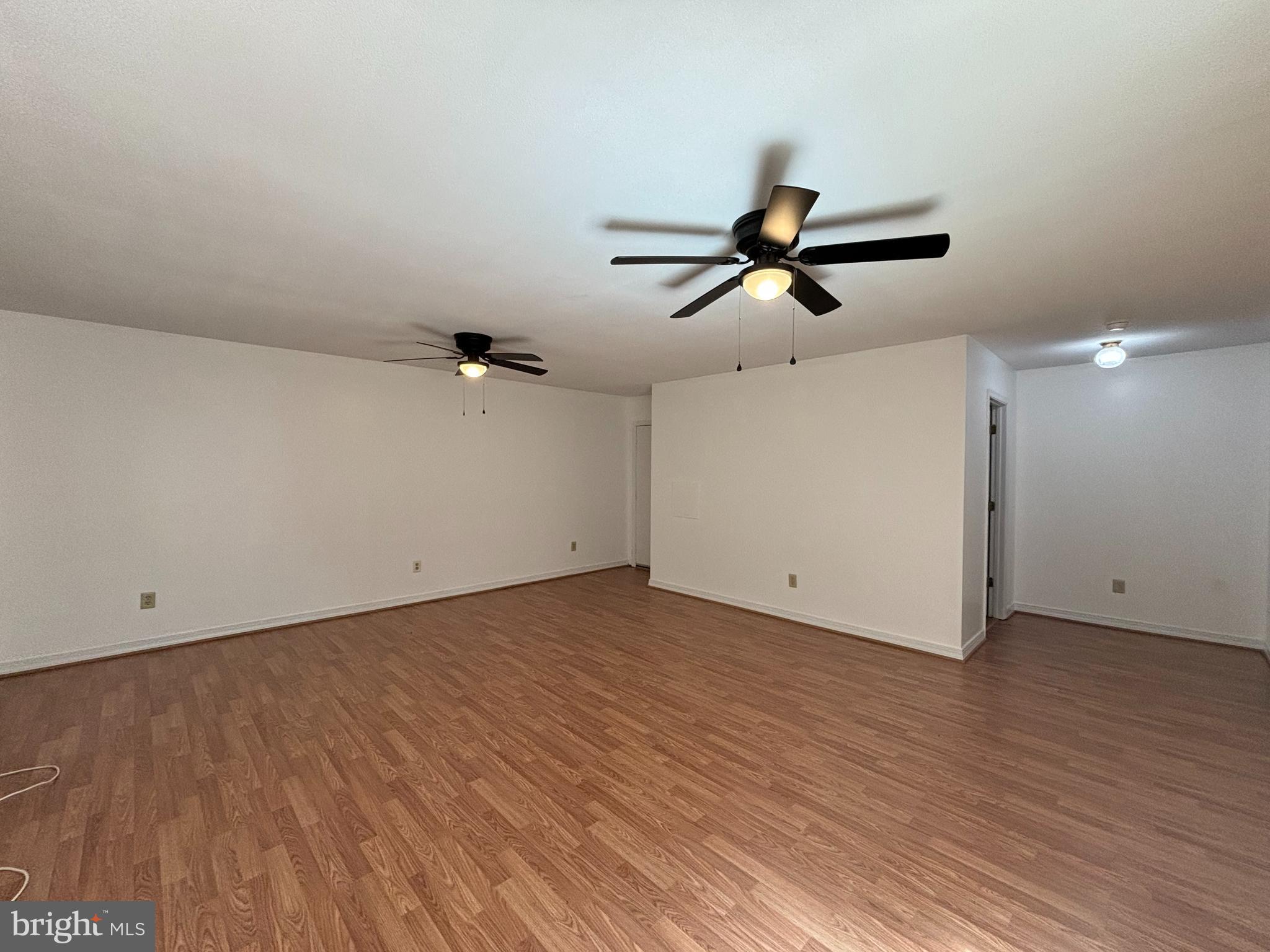 206 HAMPTON DR