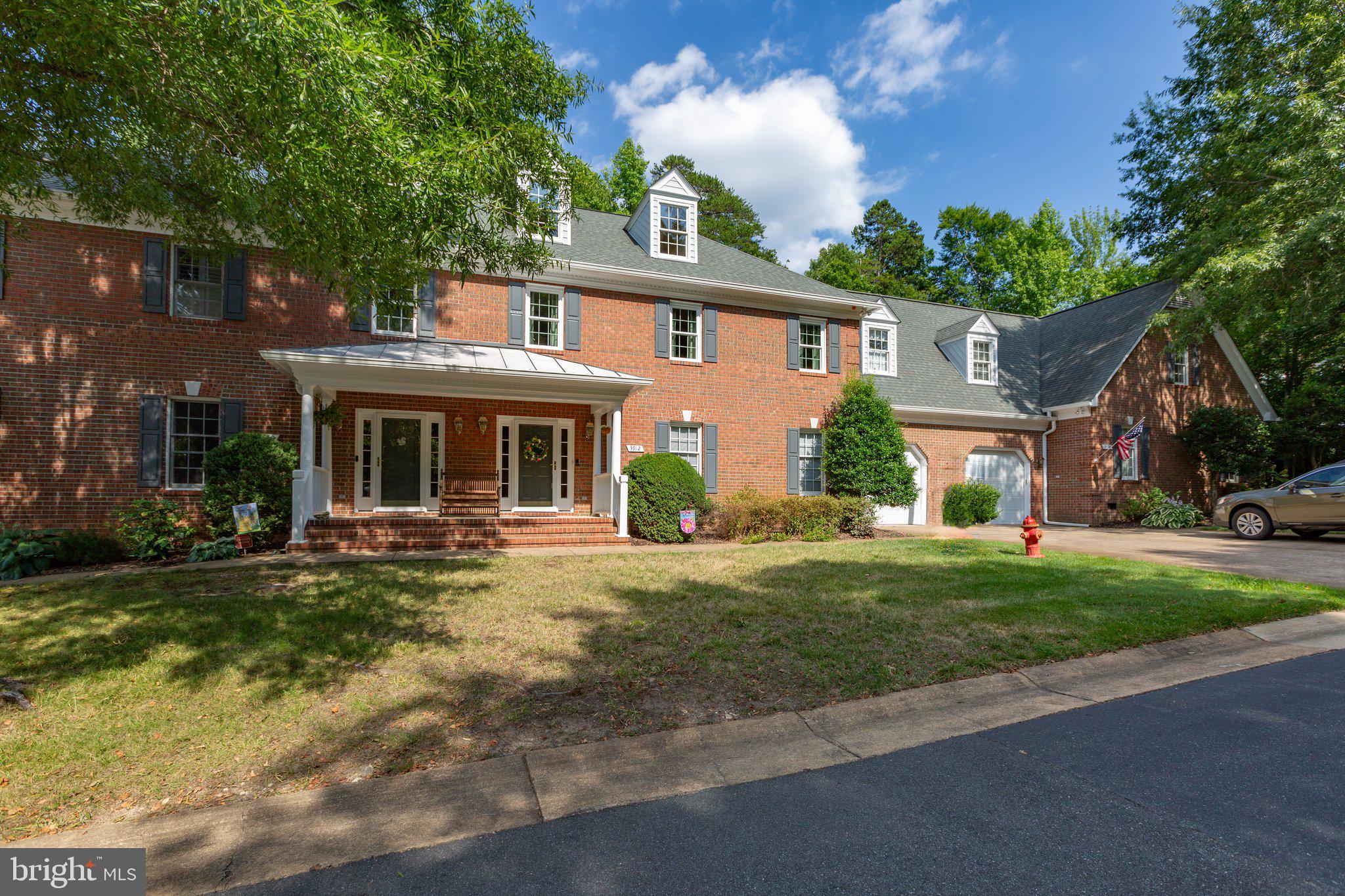 3912 Corbin Hall Ln