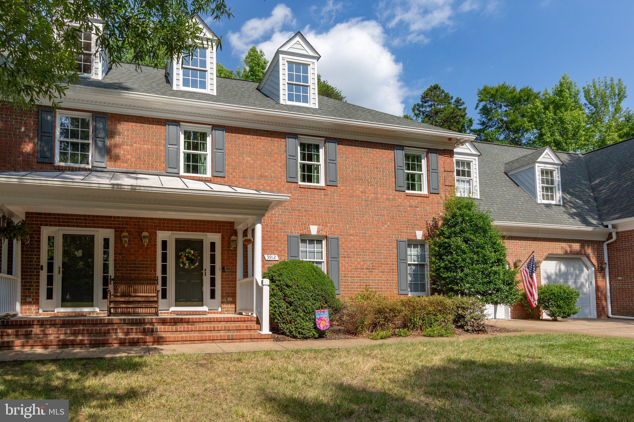 3912 Corbin Hall Ln
