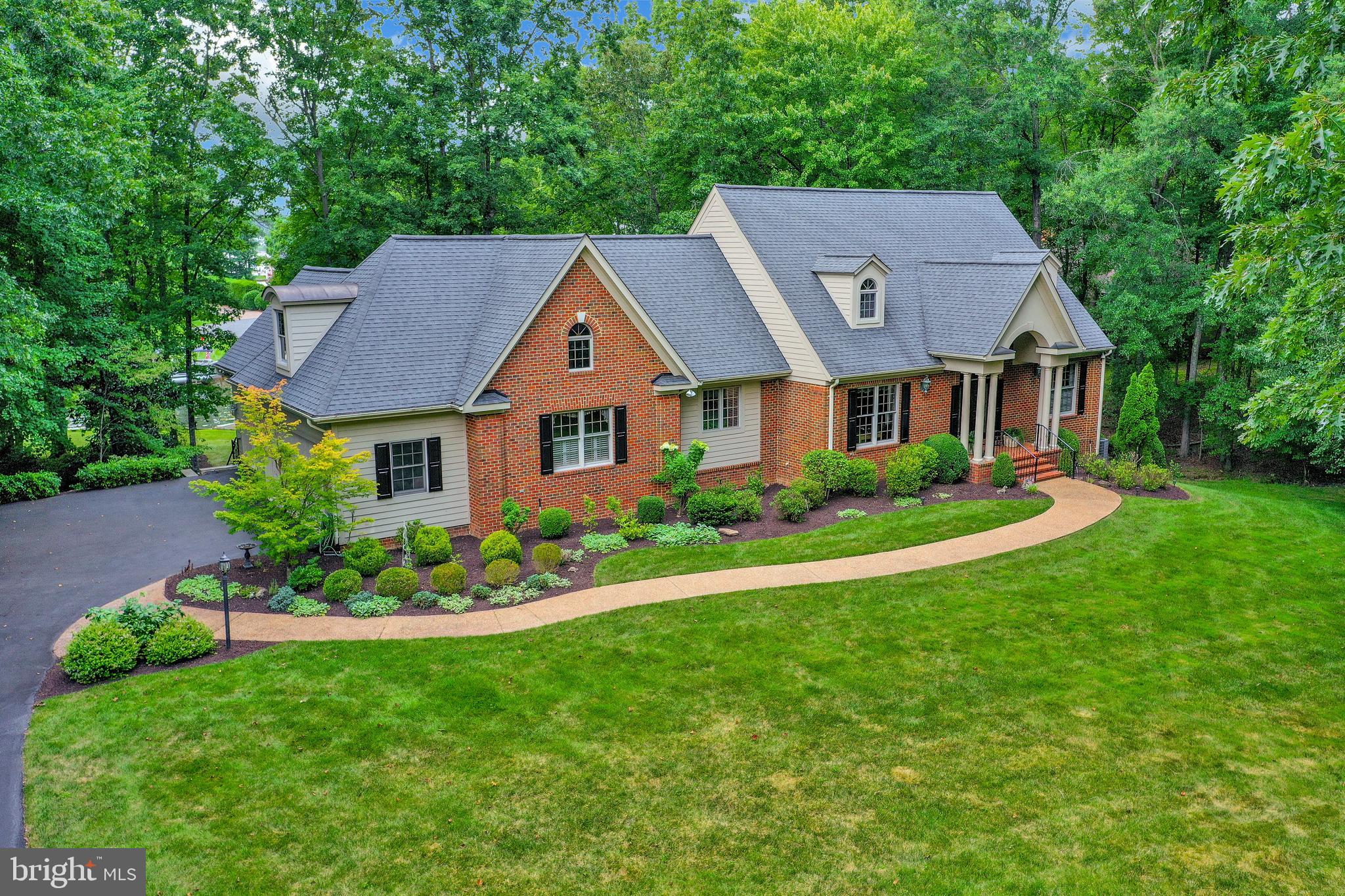 10822 Perrin Cir