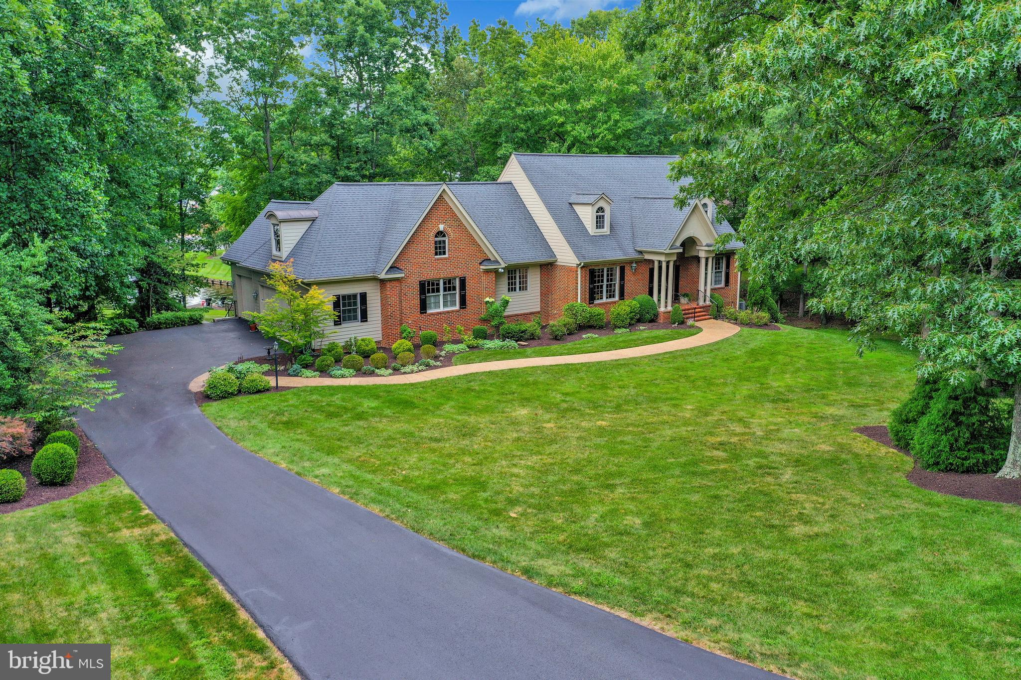 10822 Perrin Cir