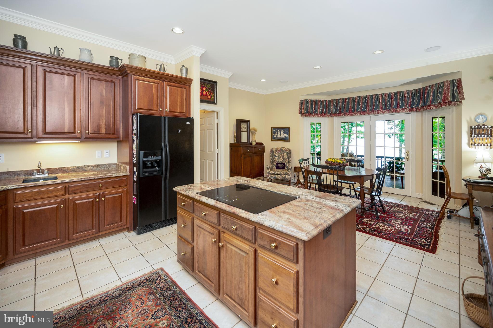 10822 Perrin Cir