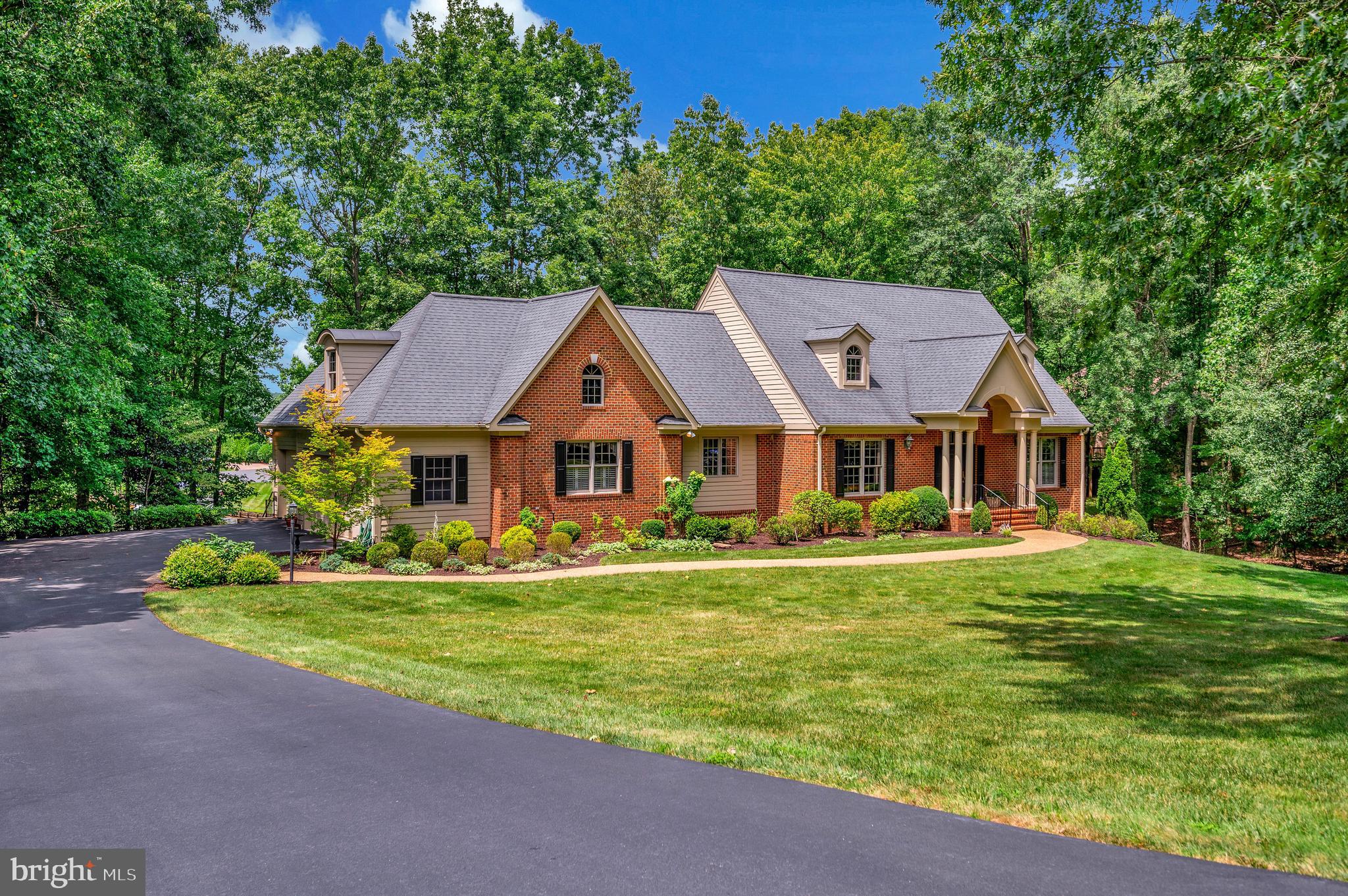 10822 Perrin Cir