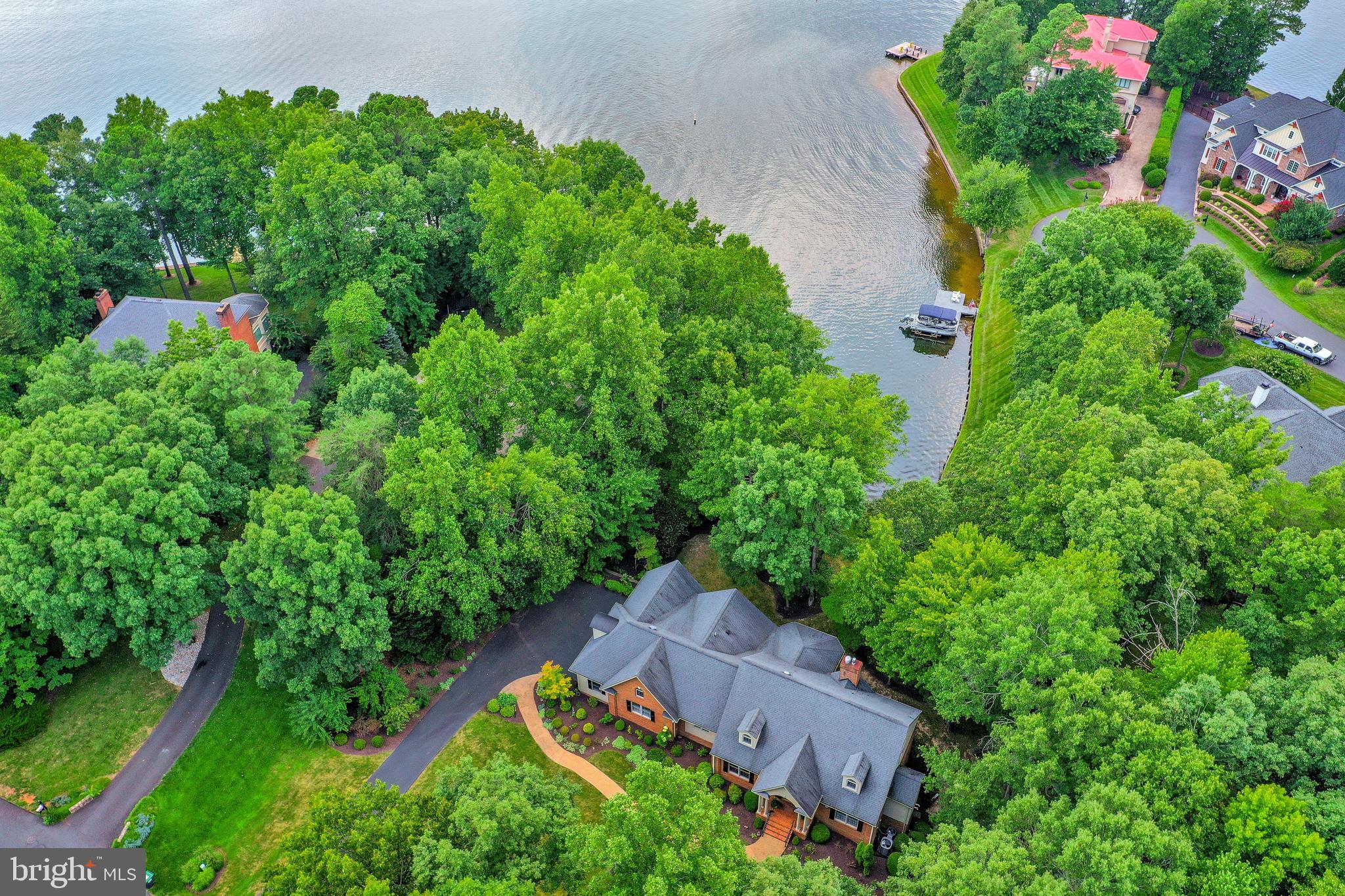 10822 Perrin Cir