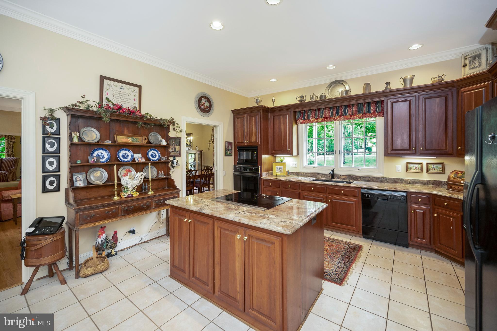 10822 Perrin Cir