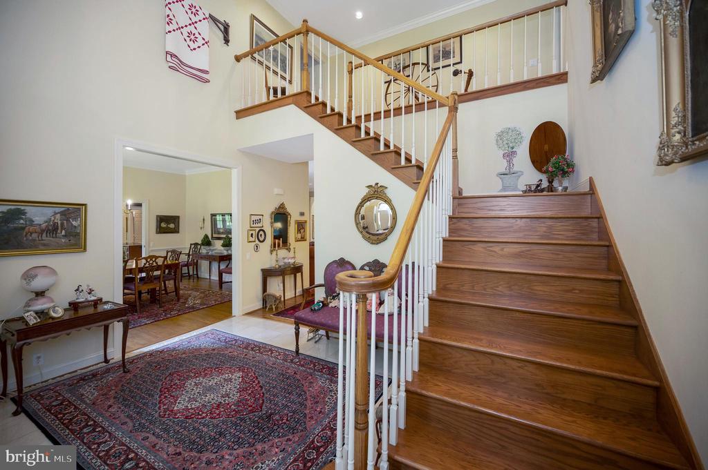 10822 Perrin Cir