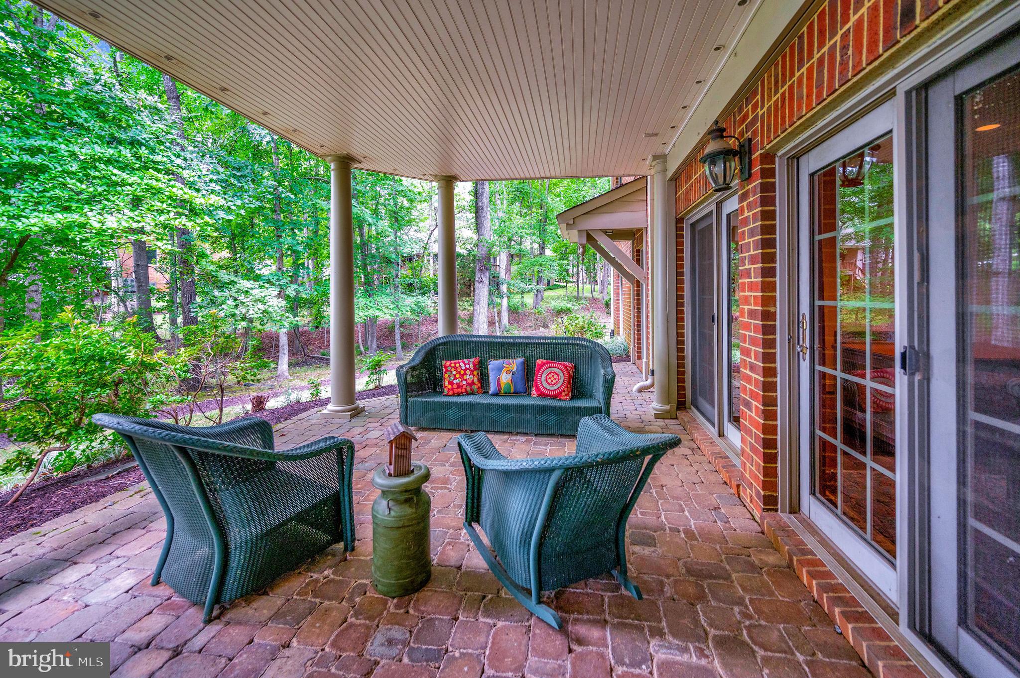 10822 Perrin Cir