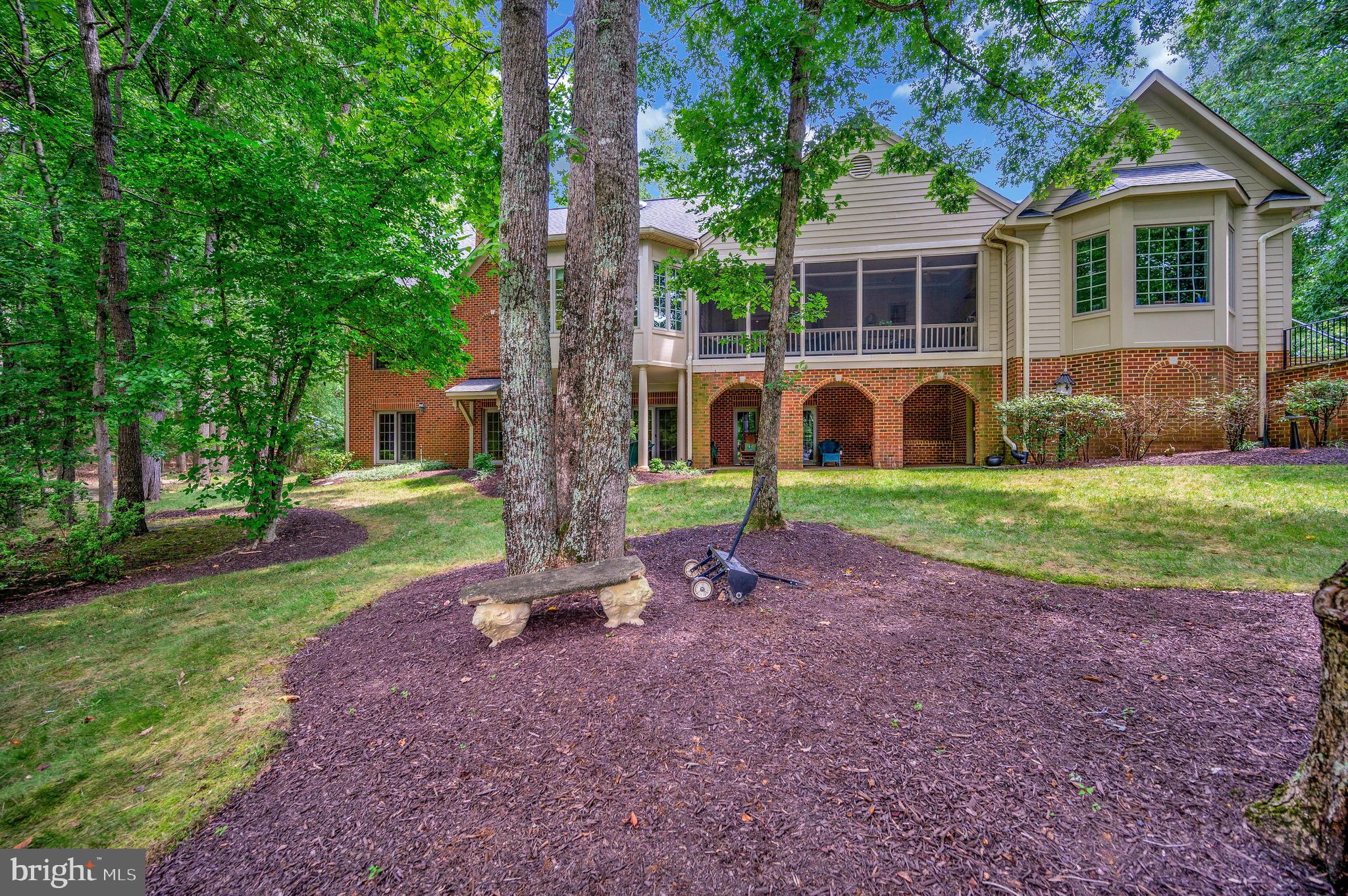 10822 Perrin Cir