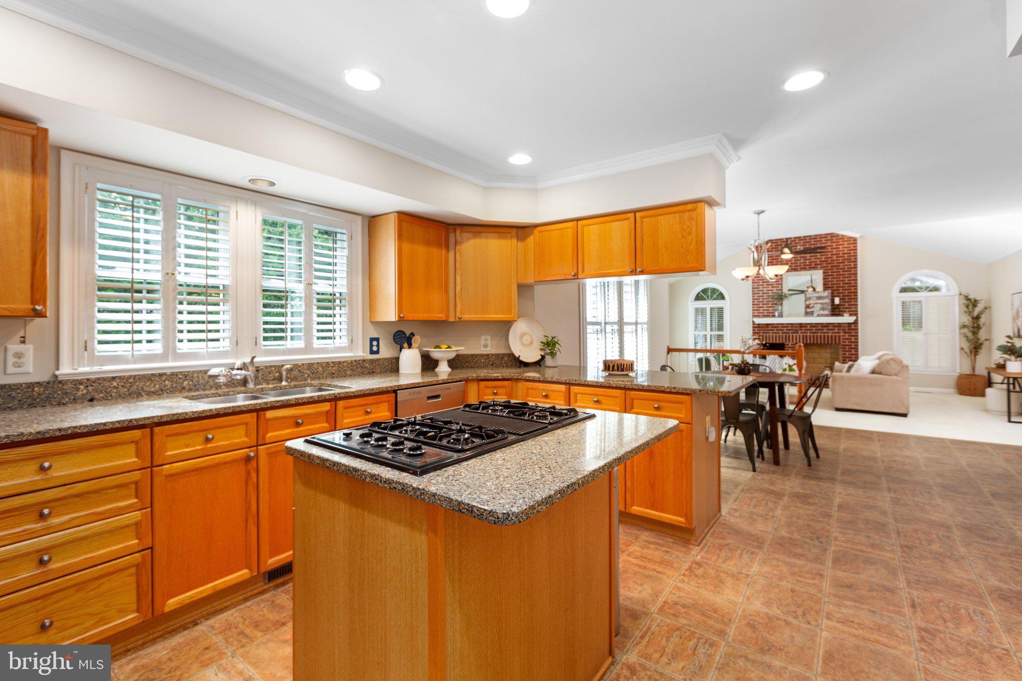 11702 Talbot Ct
