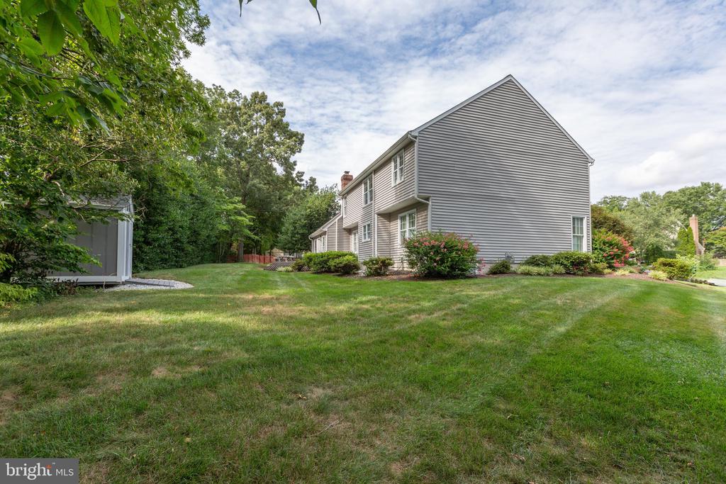 11702 Talbot Ct