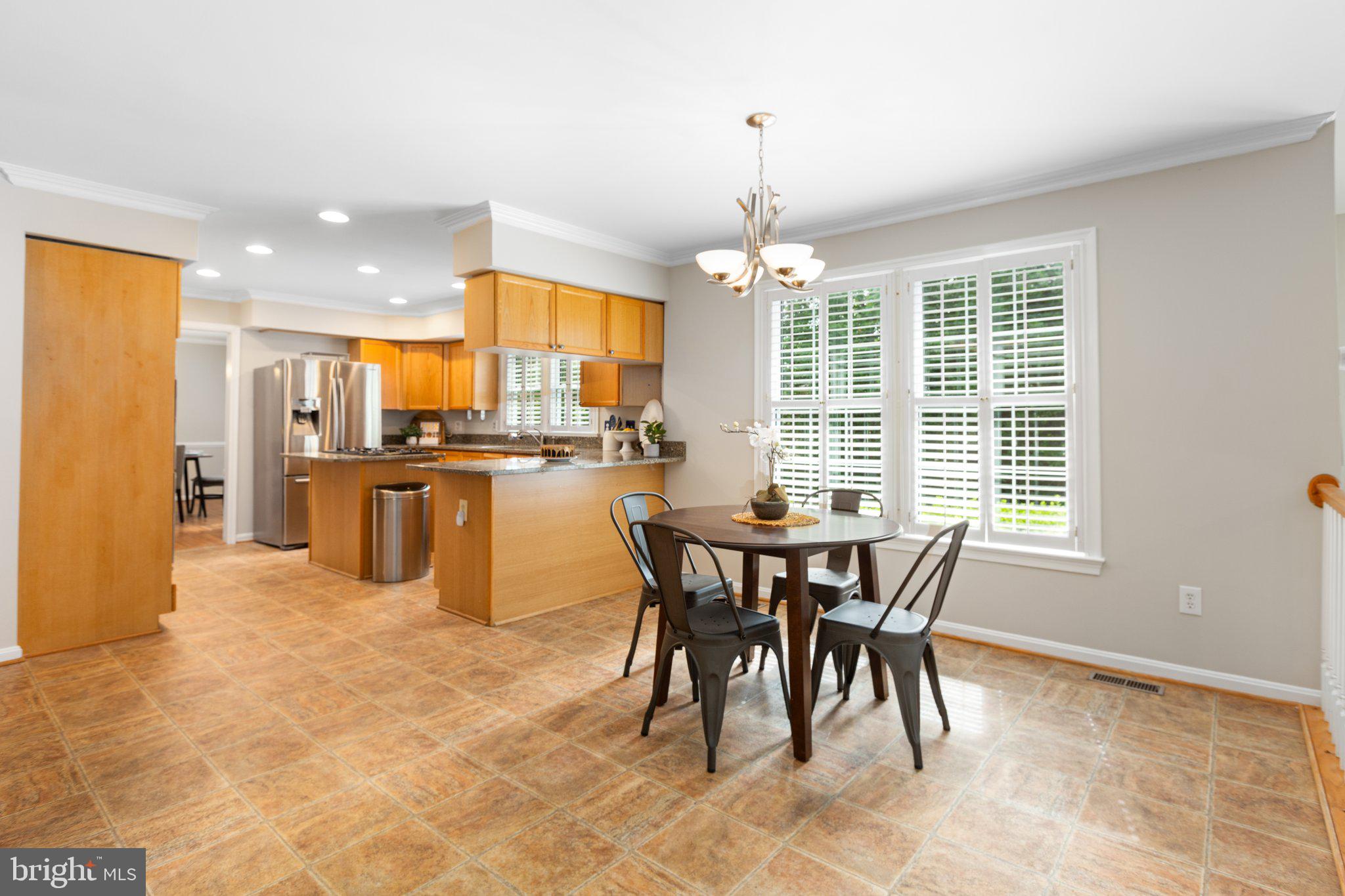 11702 Talbot Ct