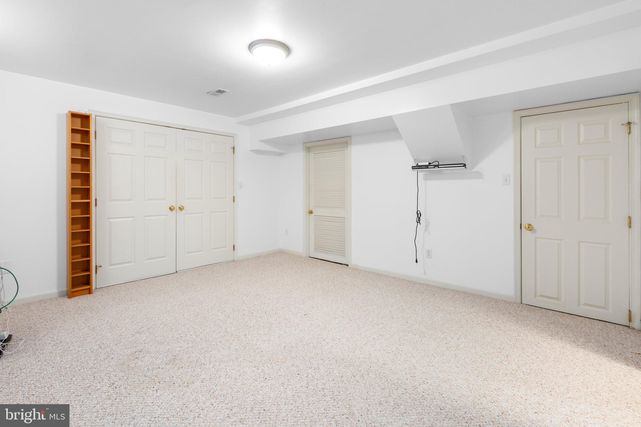 11702 Talbot Ct