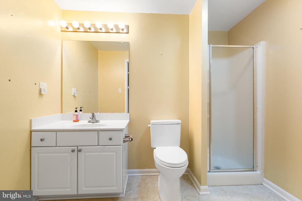 11702 Talbot Ct