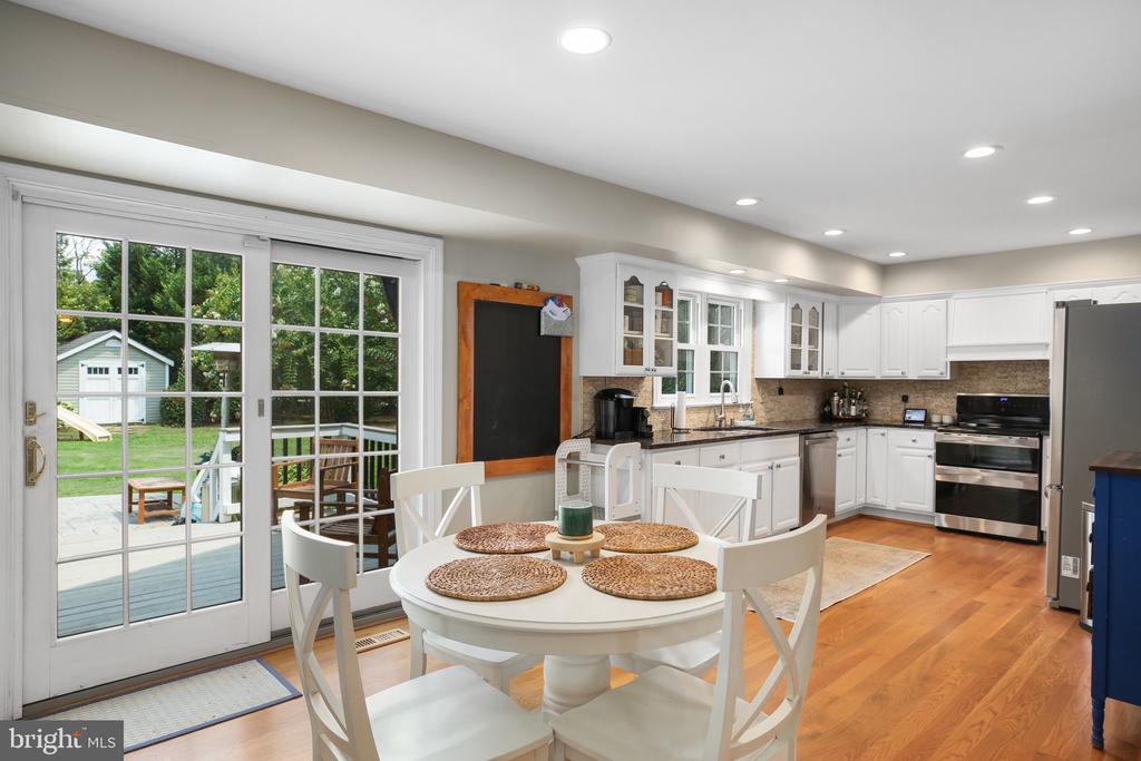 10401 Amherst Cir