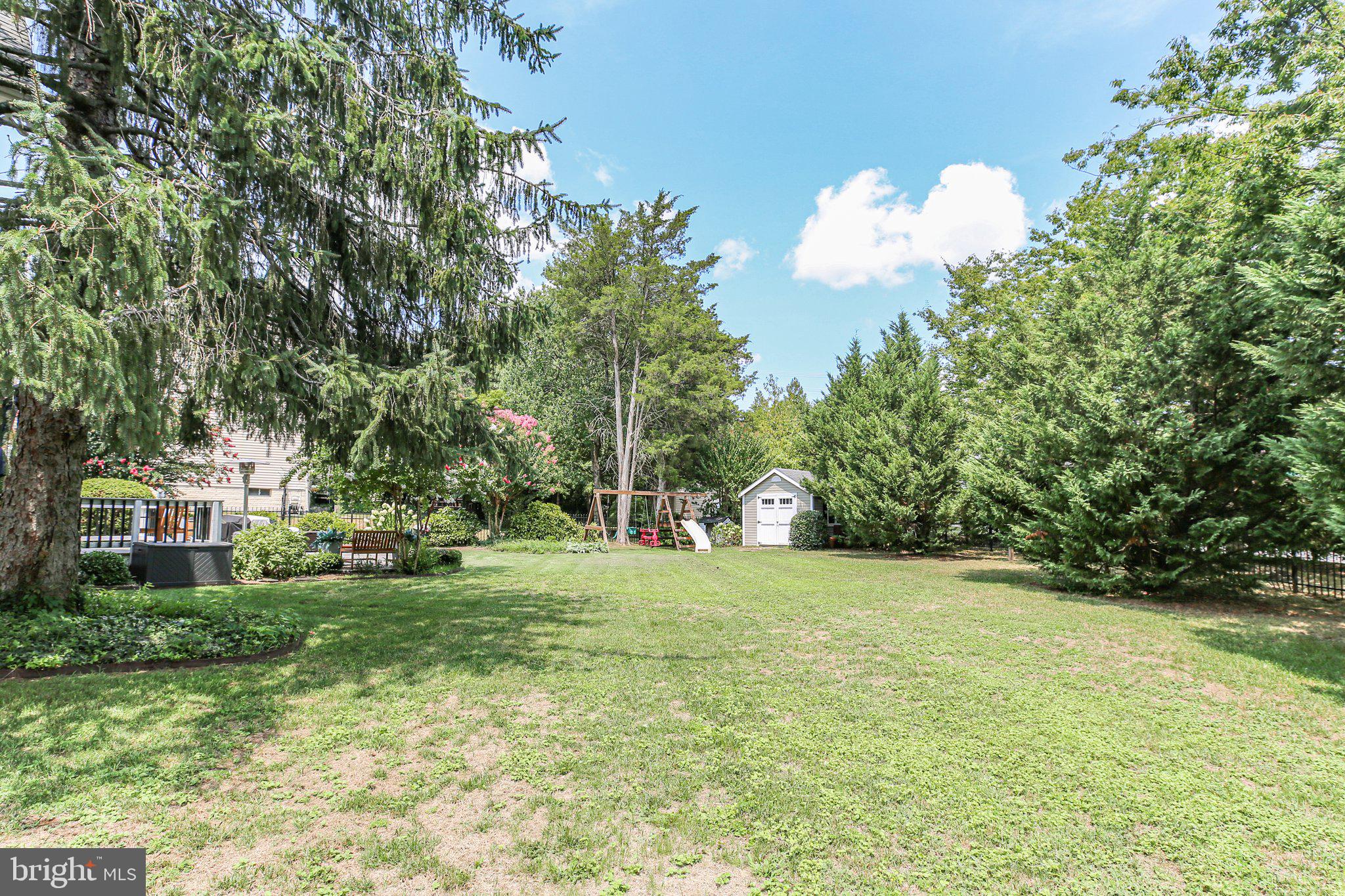 10401 Amherst Cir