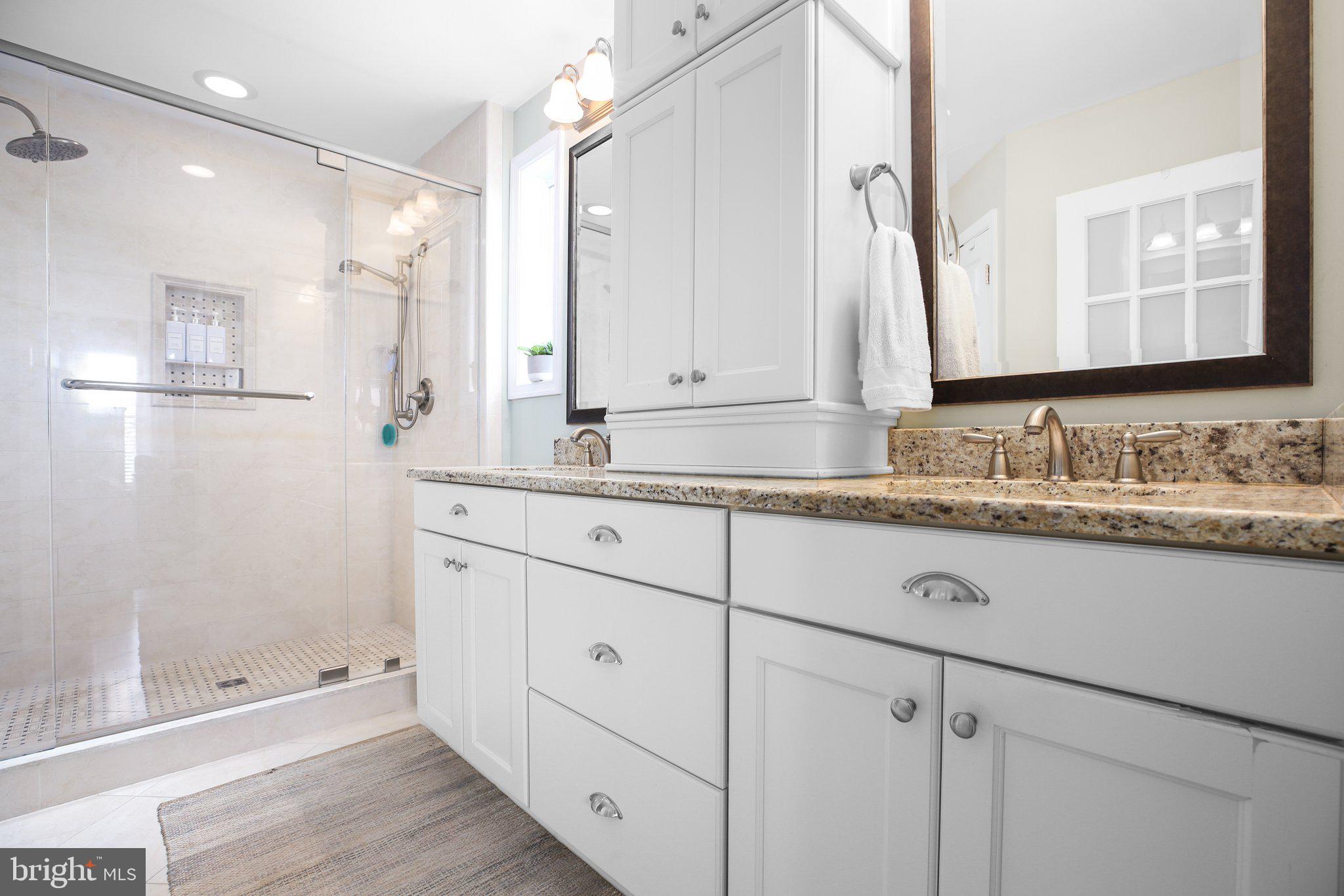 10401 Amherst Cir