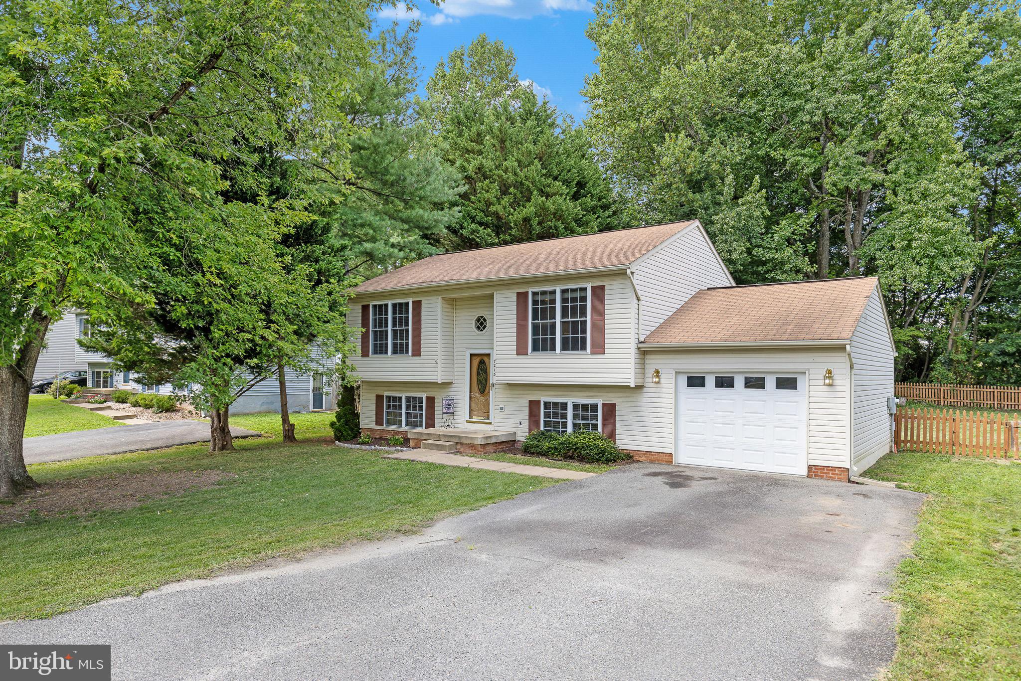7213 Stone Crossing Dr