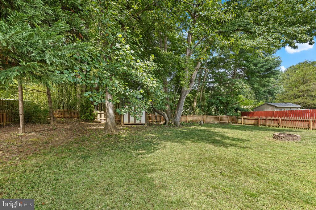 7213 Stone Crossing Dr