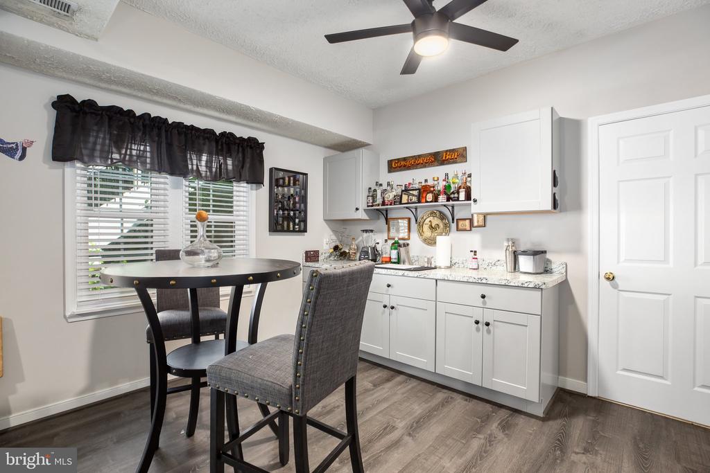 11615 Silverleaf Ln