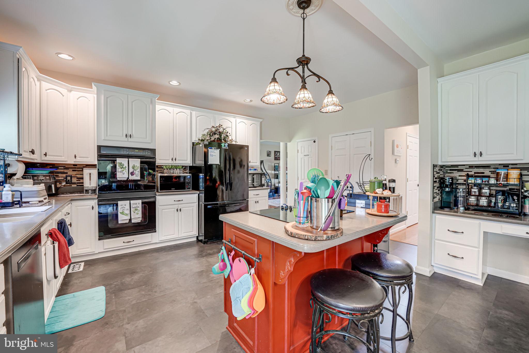 6204 N Willow Pond Dr