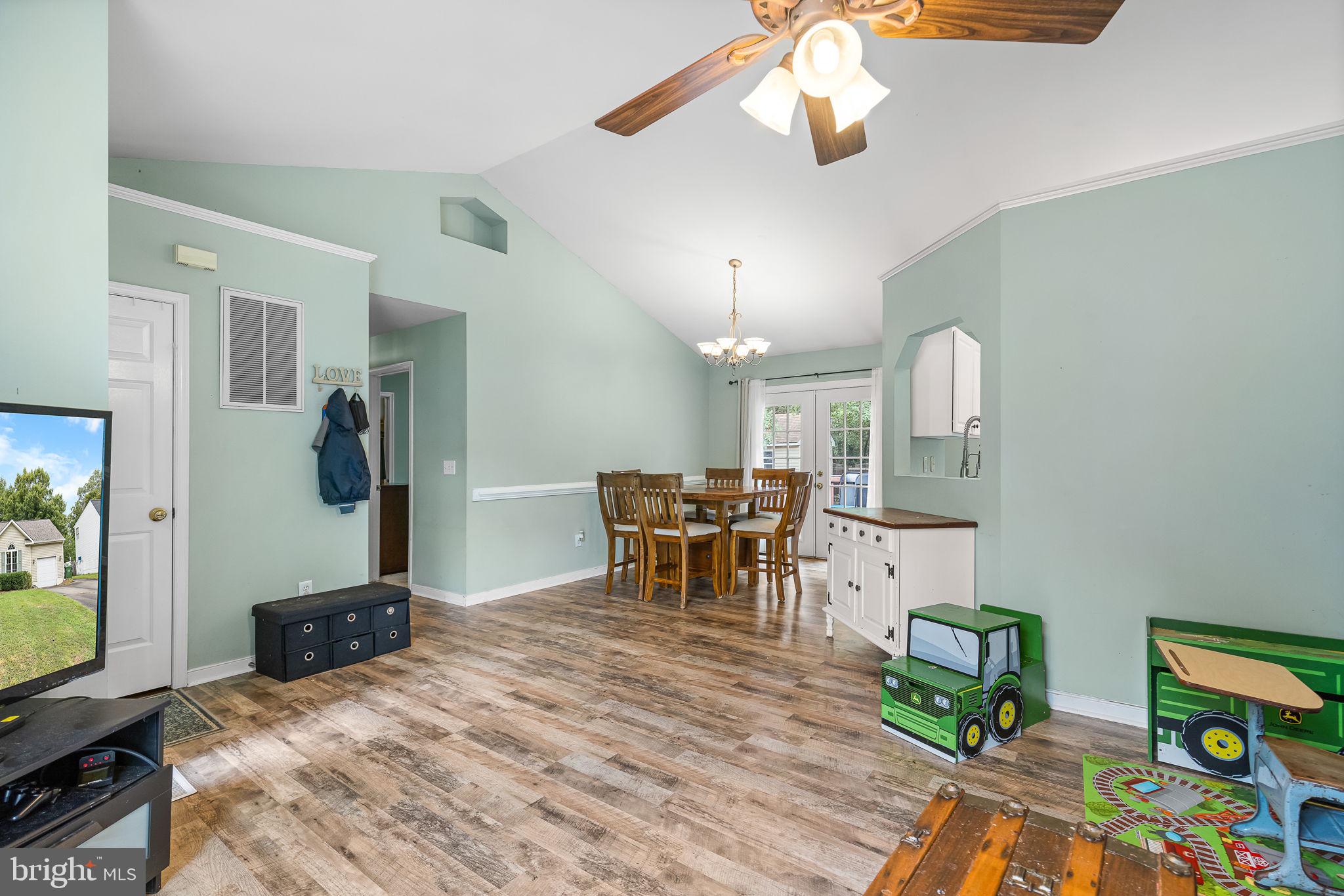 3804 Lancaster Ring Rd