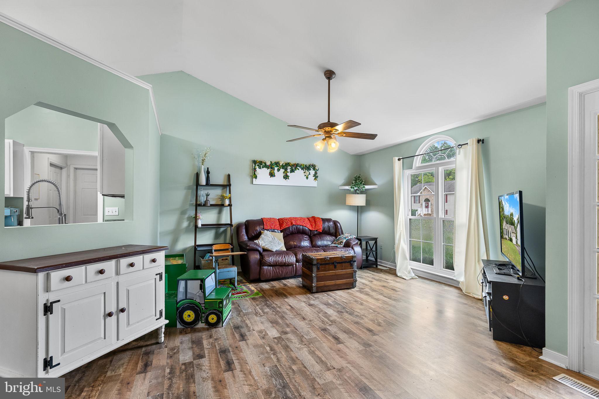 3804 Lancaster Ring Rd