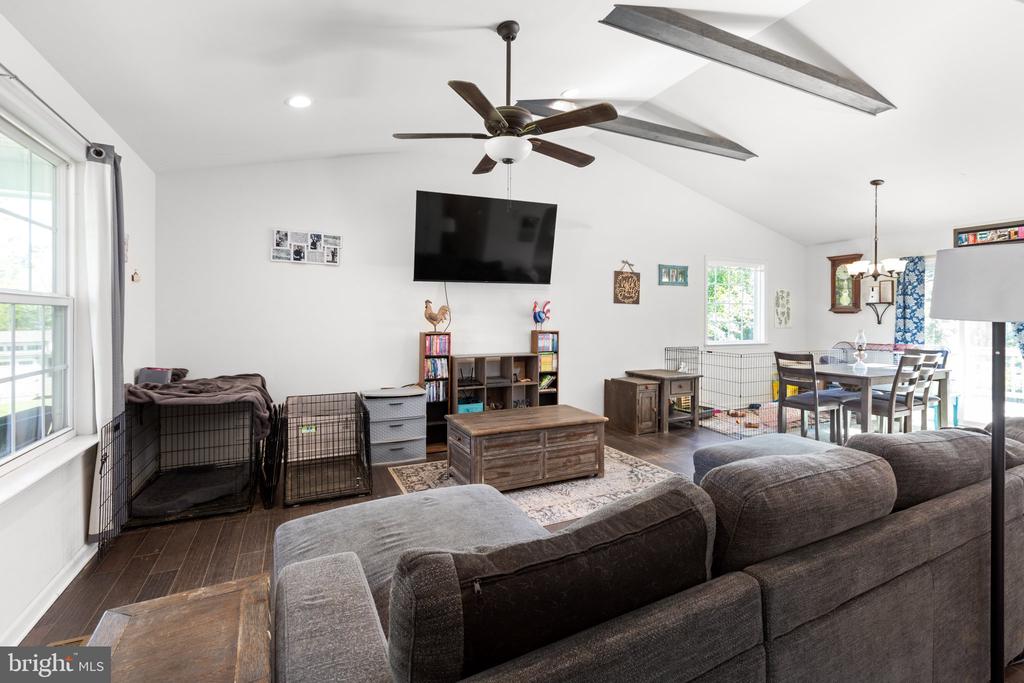 6108 ZACHARY TAYLOR HIGHWAY