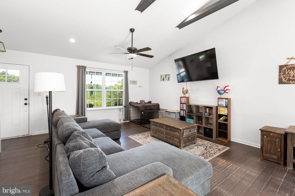 6108 ZACHARY TAYLOR HIGHWAY