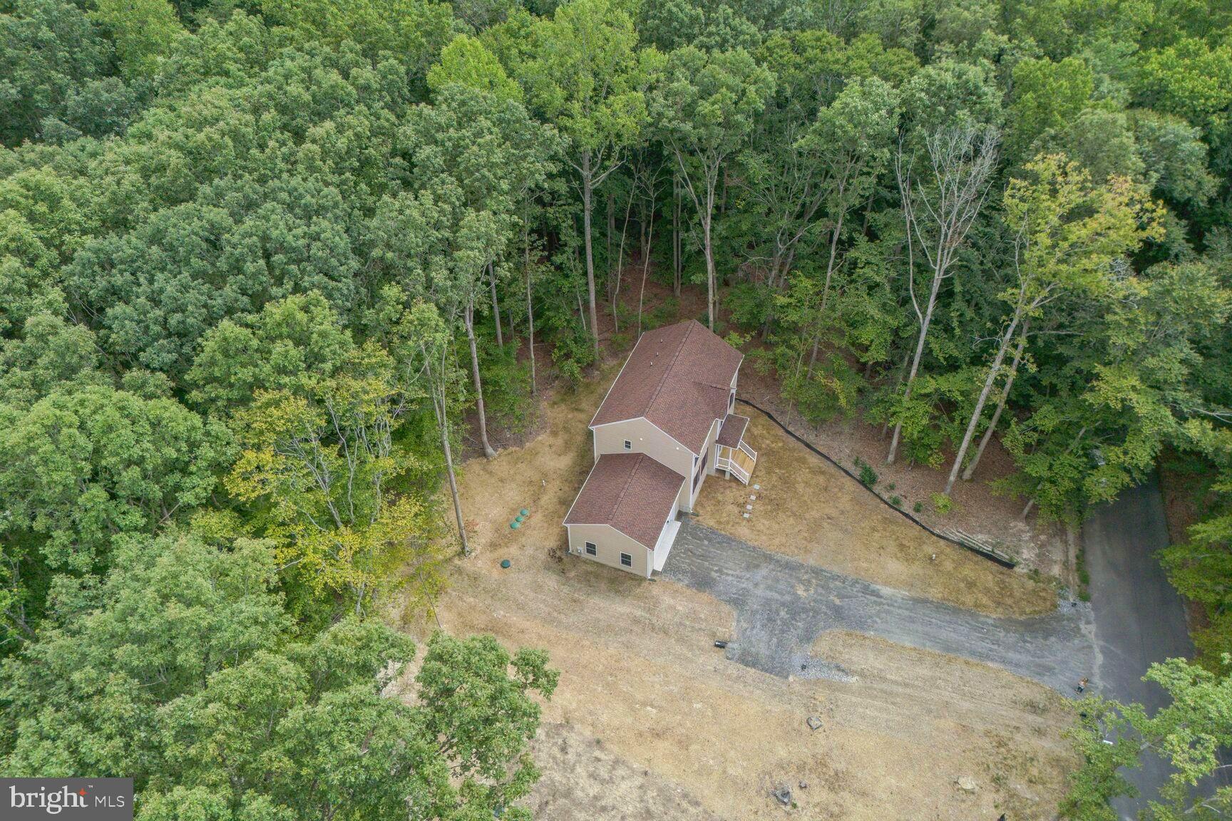 10813 Lake Shore Ln
