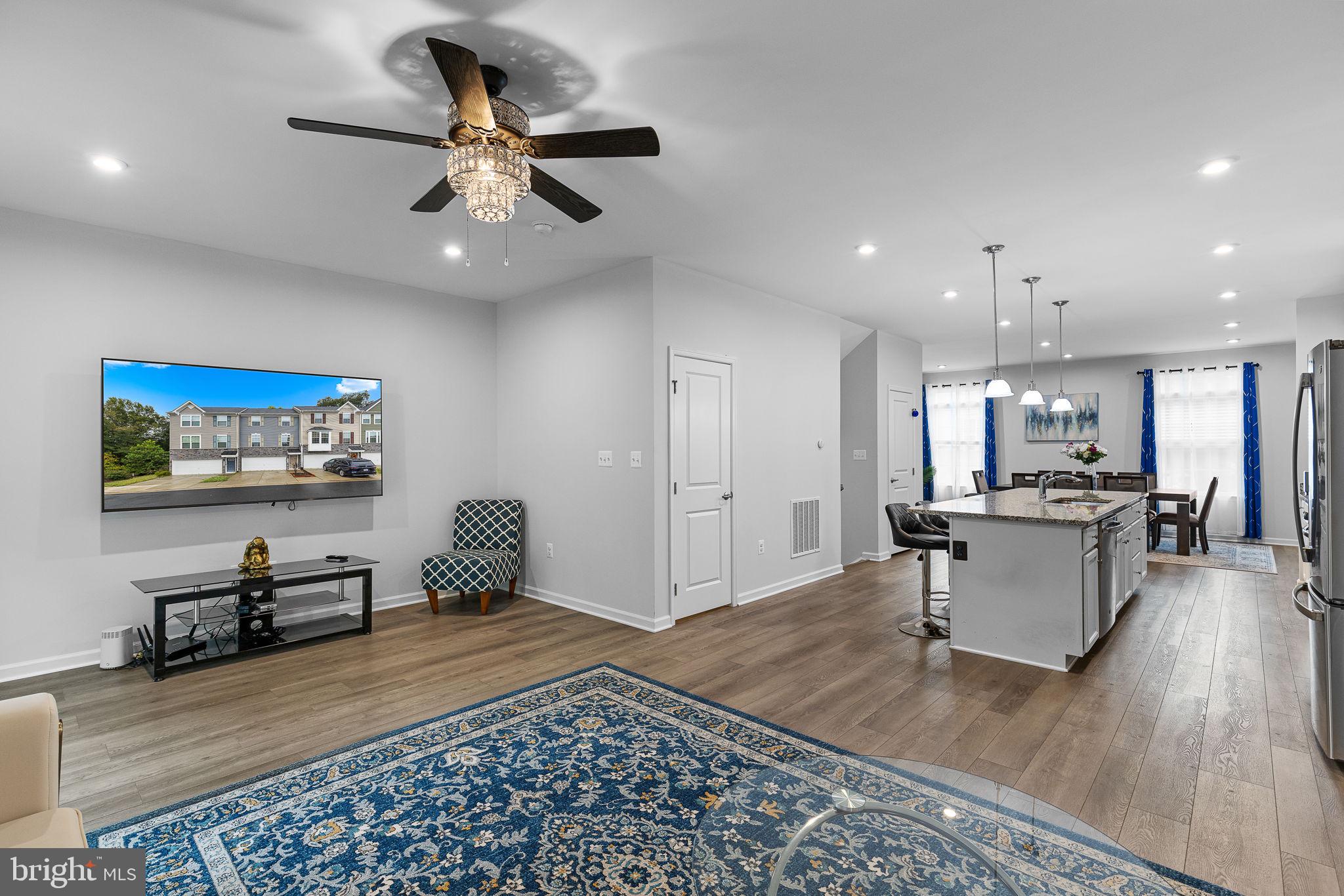 9802 Cedarmass Cir