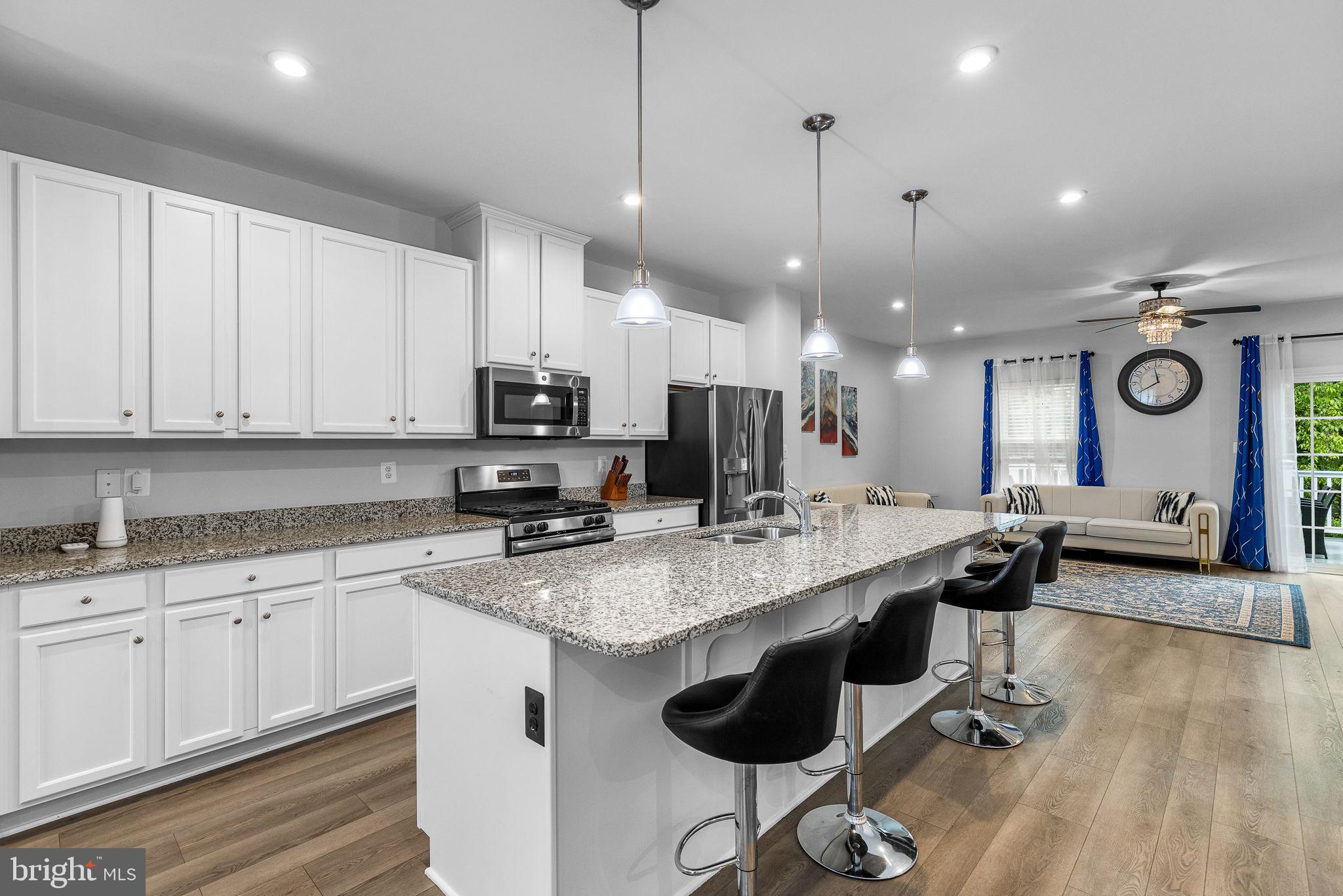 9802 Cedarmass Cir