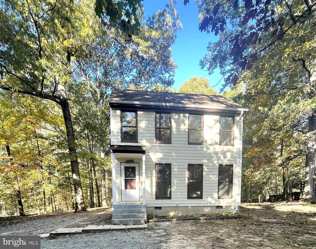 203 Lando Dr