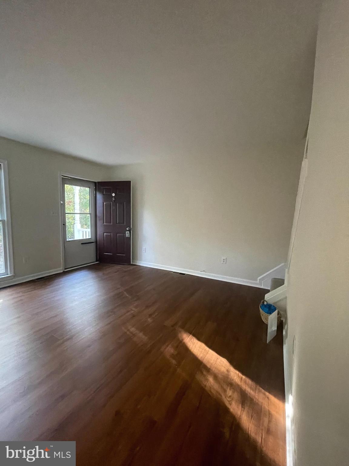 203 Lando Dr