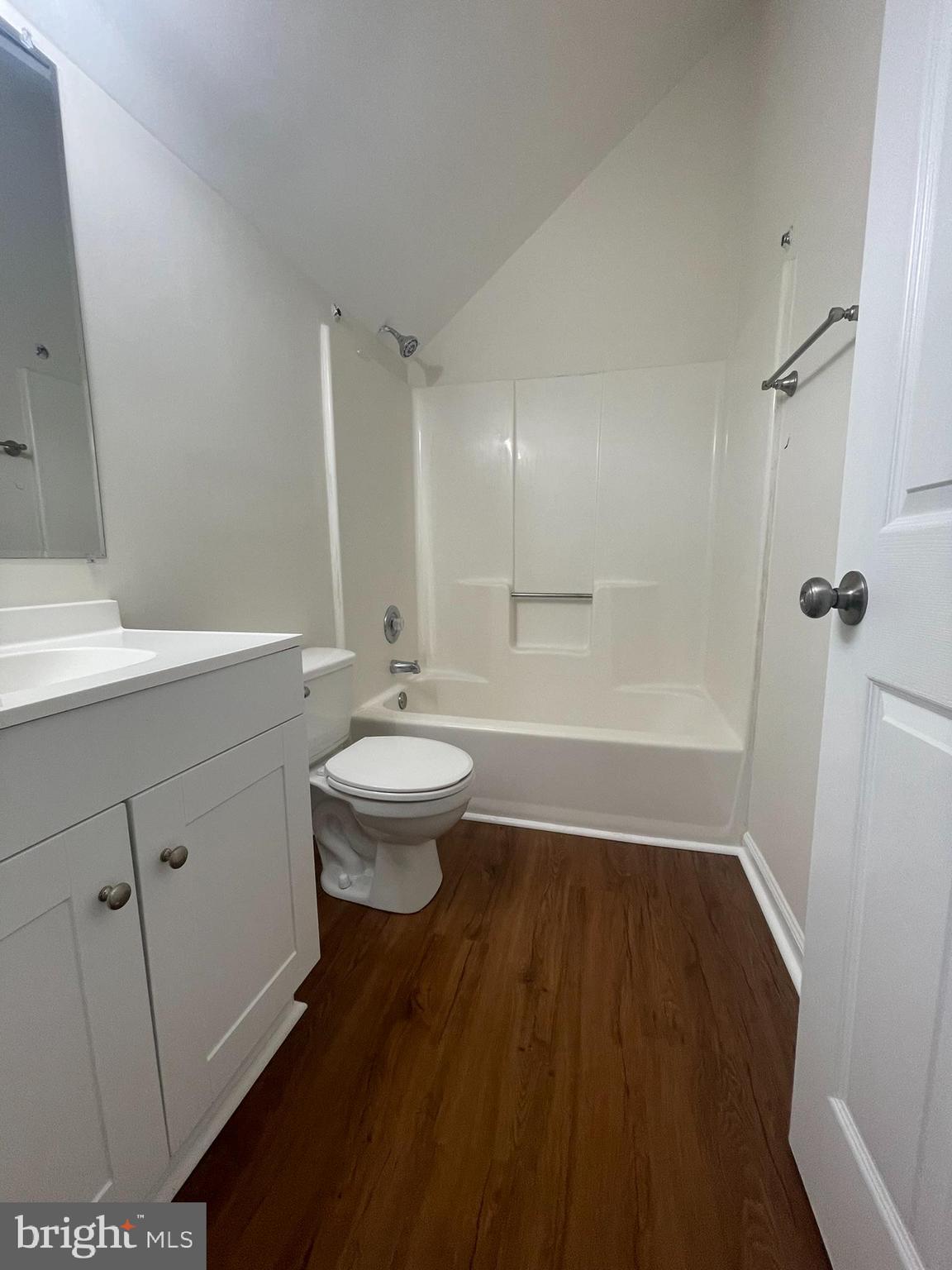 203 Lando Dr