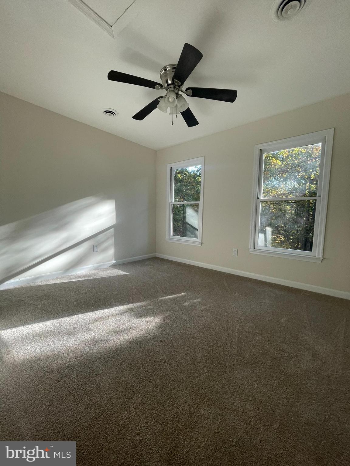 203 Lando Dr