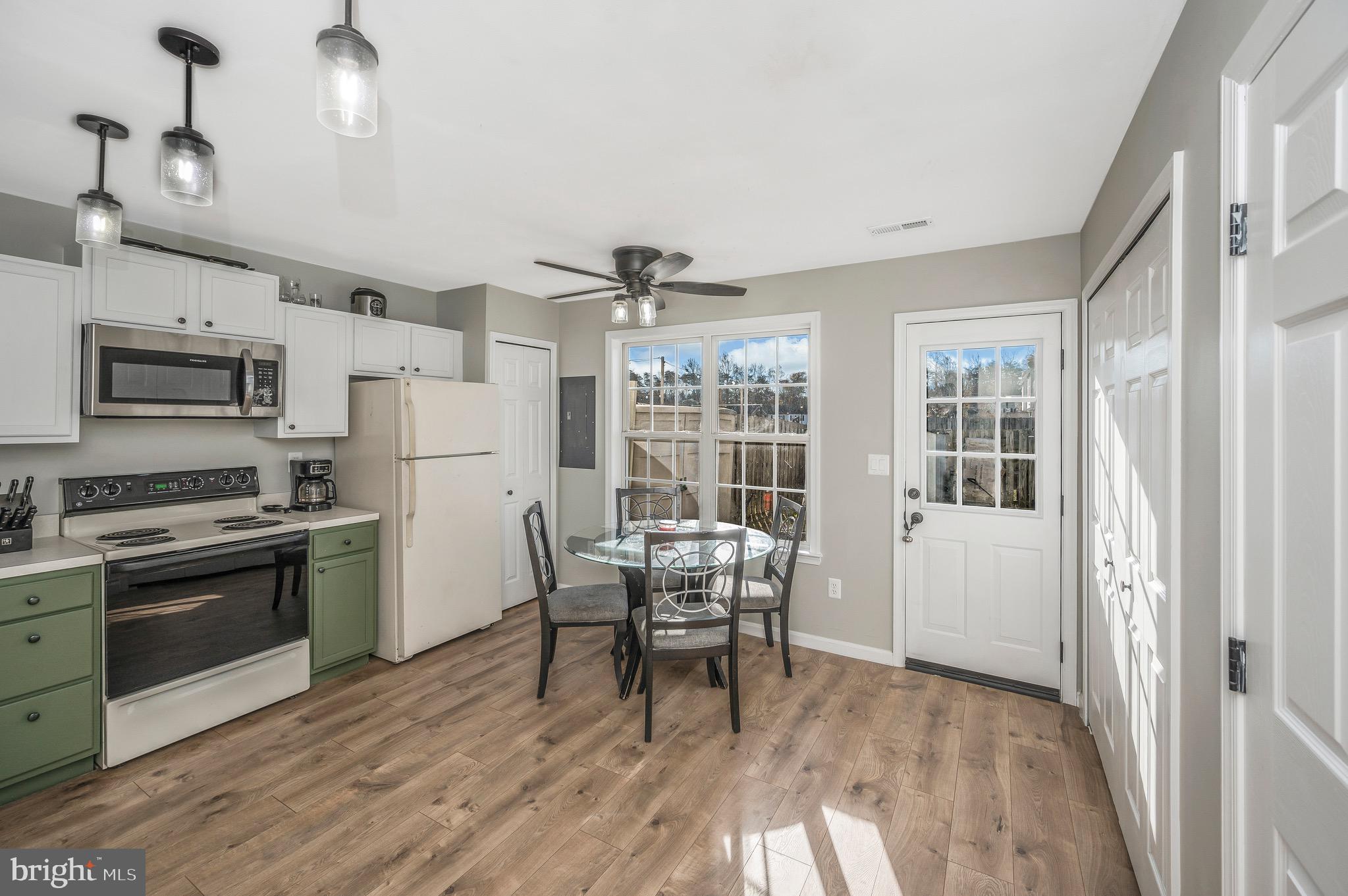 4120 Canopy Way