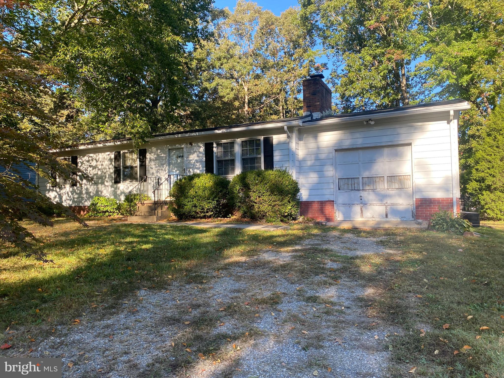 10913 Deer Dr