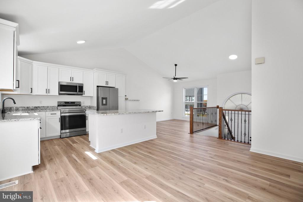 7419 DREW LANE