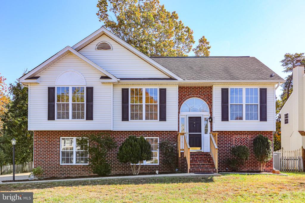7419 DREW LANE
